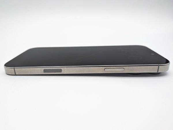 ■حالة ممتازة■Apple■iPhone 16 Pro Max■256GB■بطارية 93%■غير مقفل على شبكة معينة■تيتانيوم أبيض■190,000 ين ياباني■mkt24m